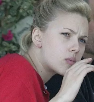Scarlett-Johansson-without-makeup3