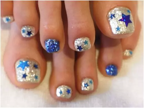Star-toe-nails