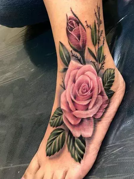 Rose-Tattoo-on-the-foot