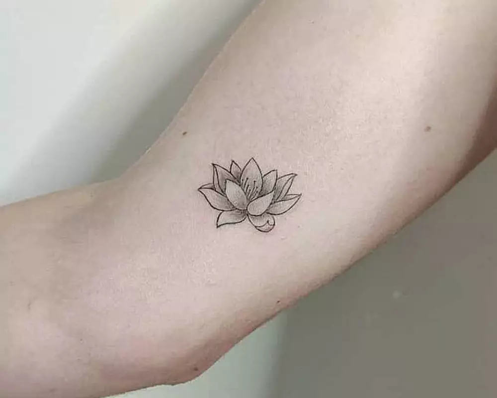 Small meaningful... - Neoteric Tattoo by Ylenia Attard | Facebook