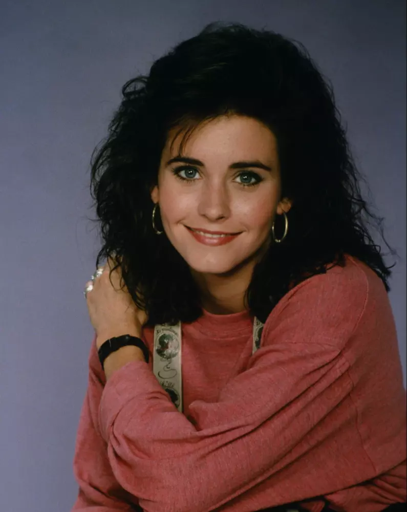 courteney-cox-young-photo
