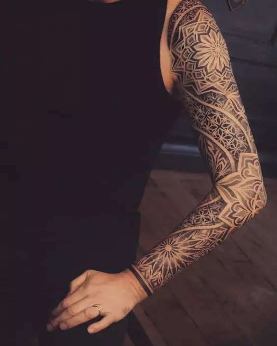 manadala tattoo