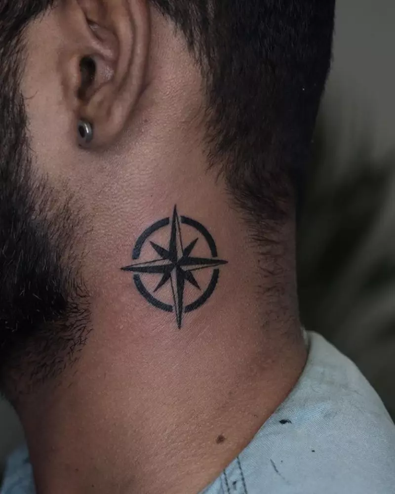 compass-tattoo-neck