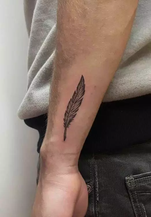 feather-tattoo-men