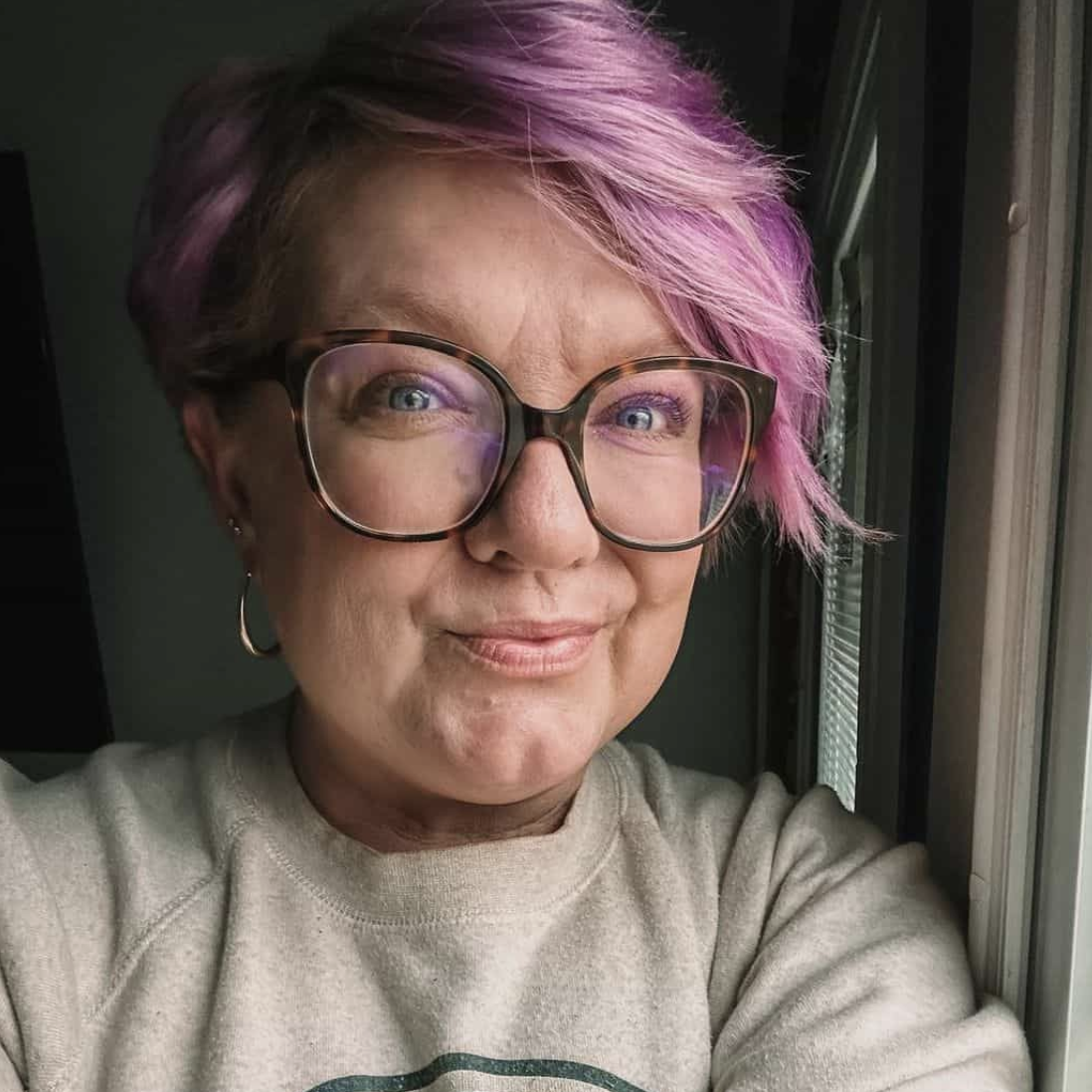 pink-bob-with-glasses-for-over-70