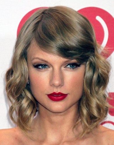 Taylor Swift Hairstyles Hair Cuts and Colors