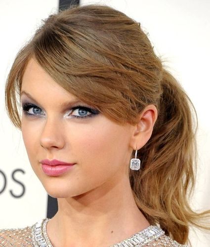 Ponytail_hairstyle_taylor_swift