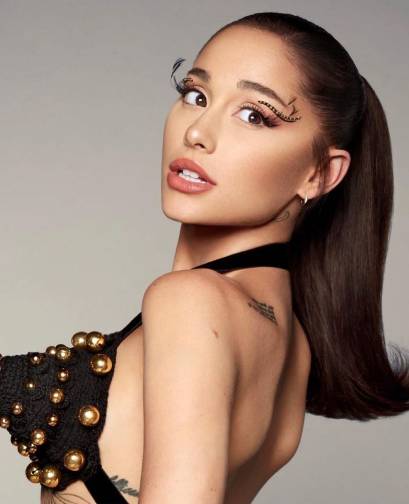 Ariana Grande Makeup 4