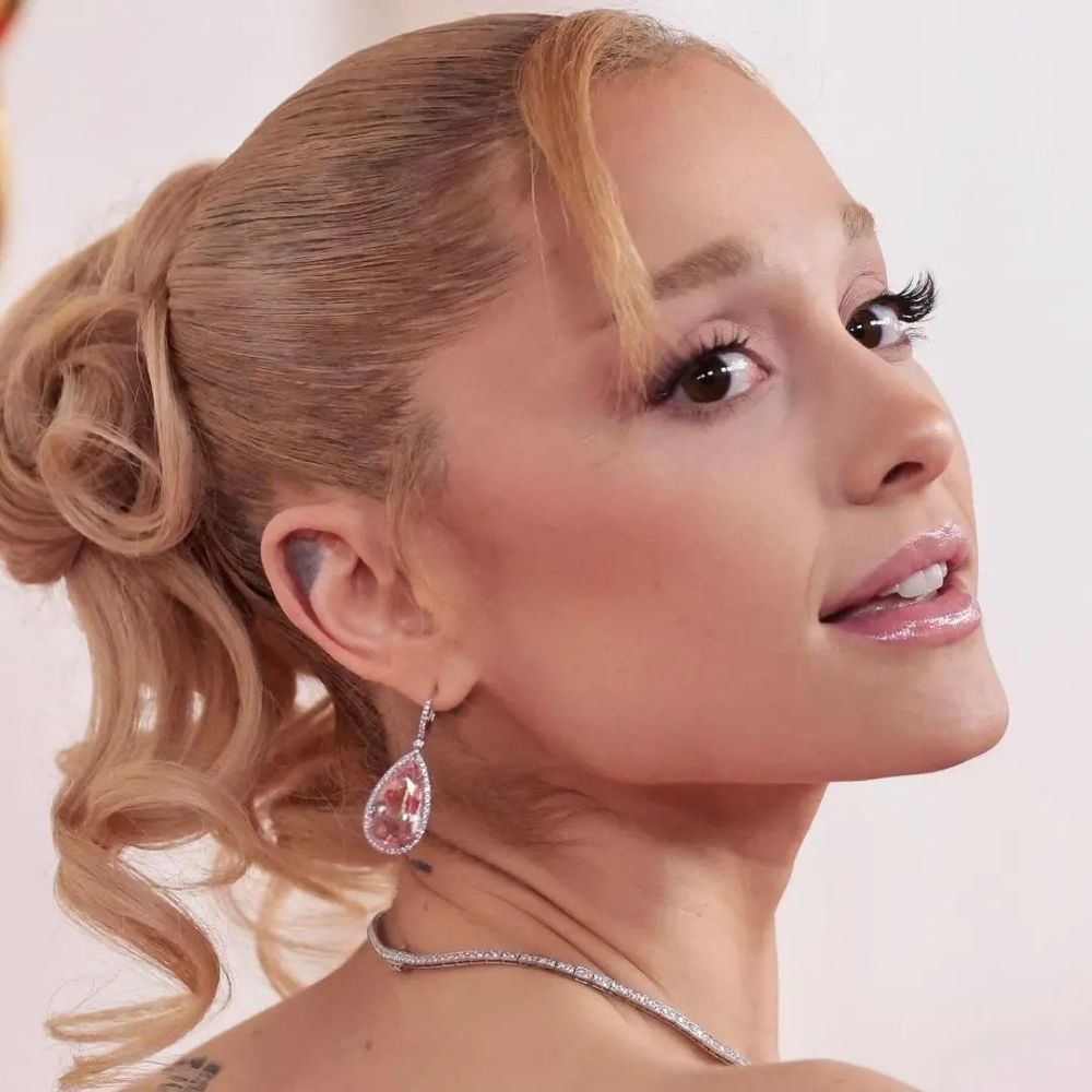 Ariana Grande Makeup 15