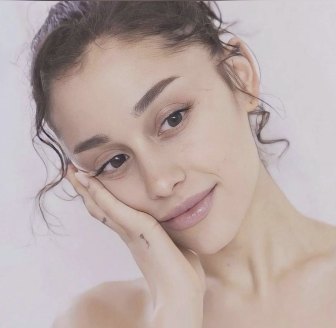 Ariana-no-makeup