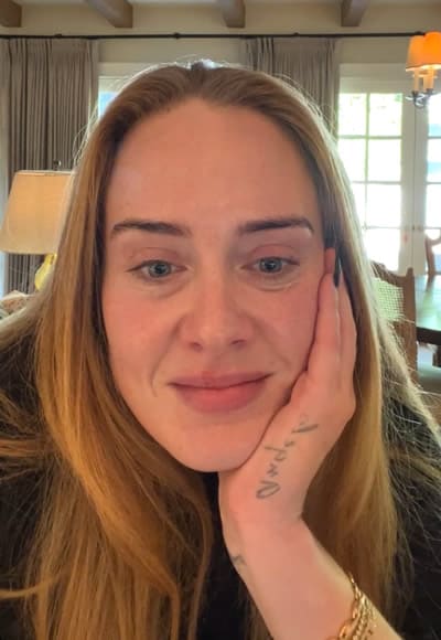 adele-without-makeup-happy
