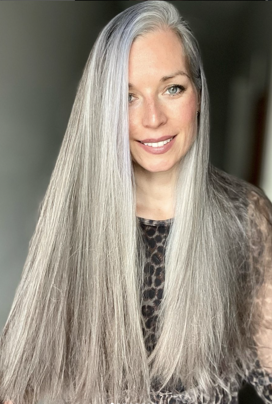 straight-hair-grey-hair