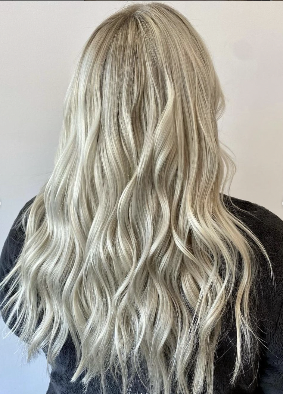 curly-blonde-highlights