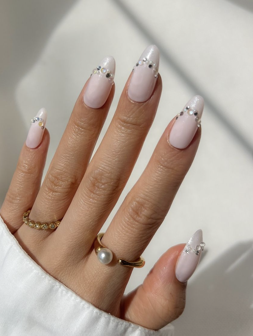 wedding-nails-with-gems