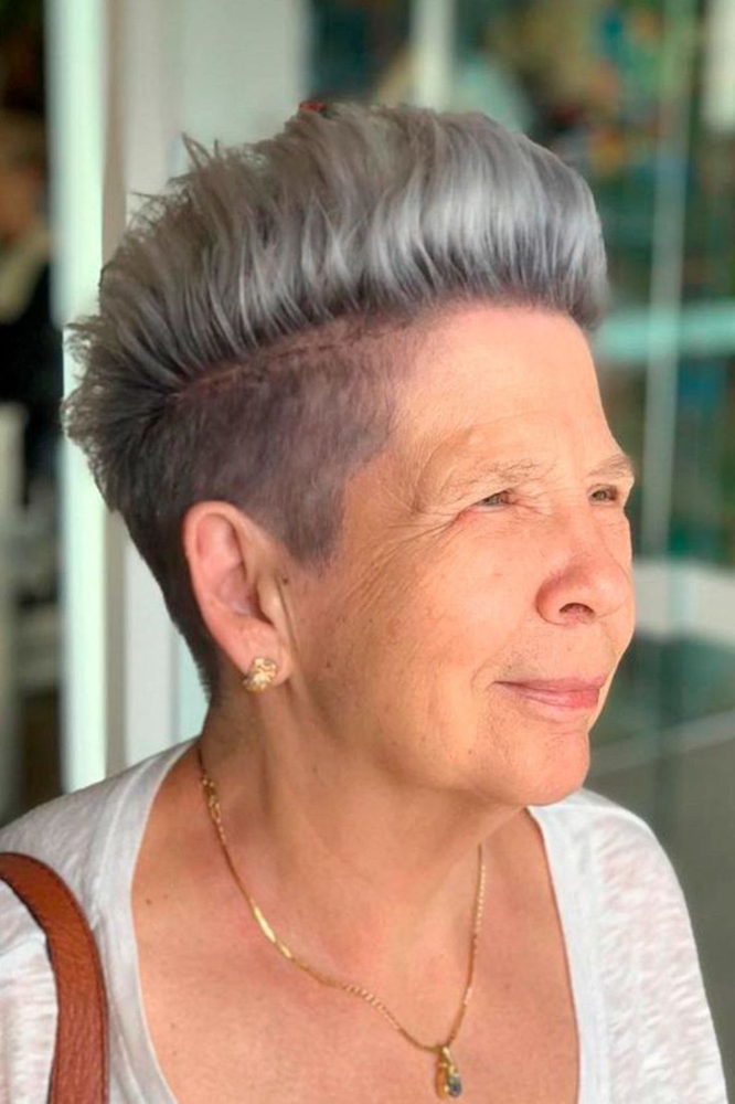 Short Hairstyles For Women Over 60-12