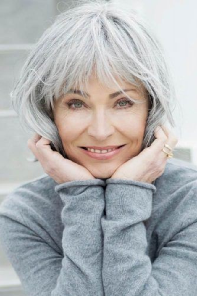 Short Hairstyles For Women Over 60-6