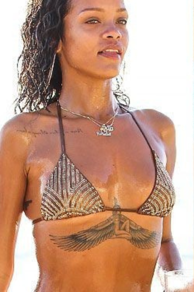 15_rihanna_tattoo