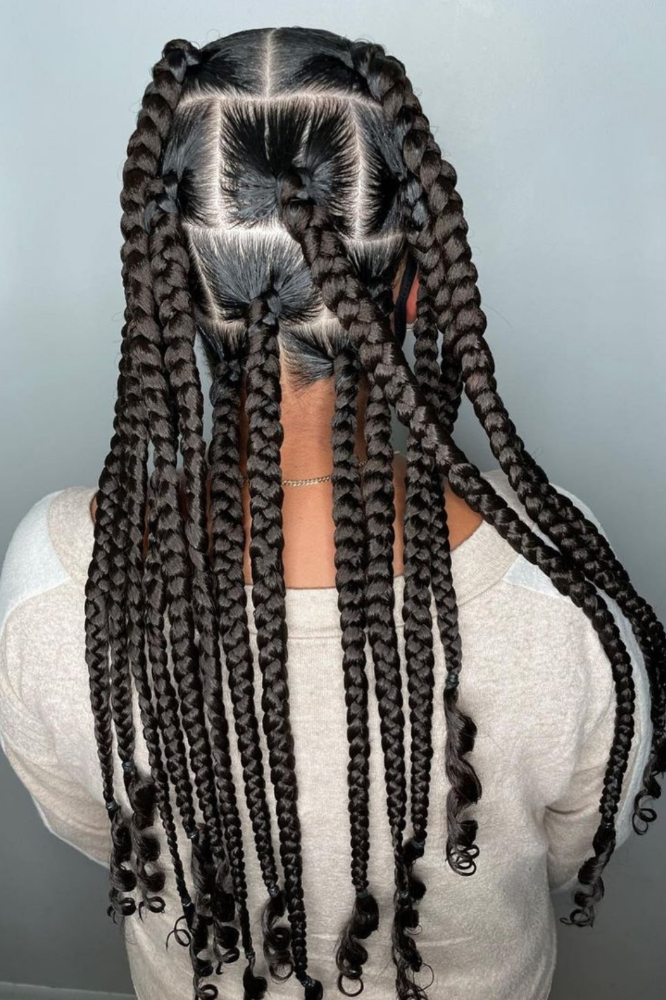 Jumbo-knotless-With-Curly-Ends