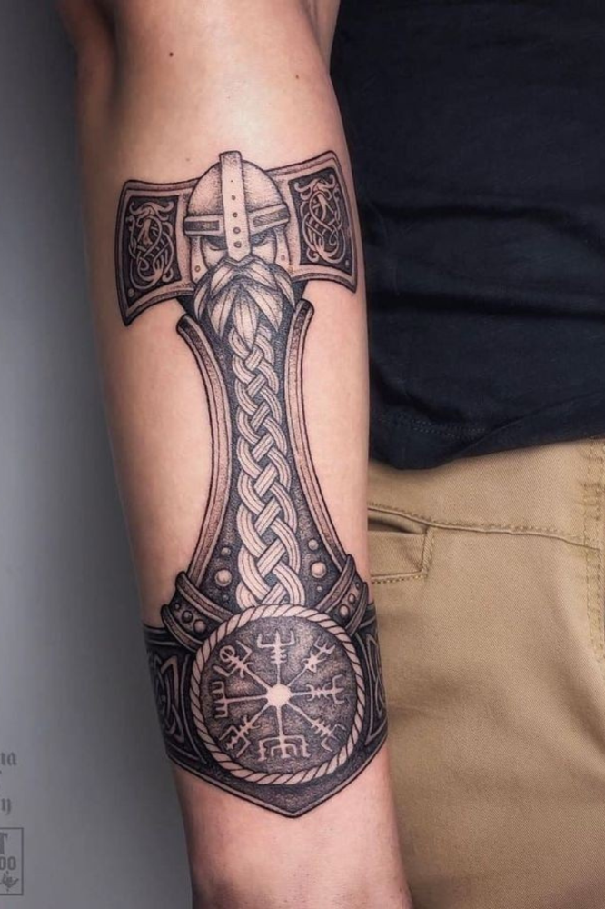 28_viking-tattoo