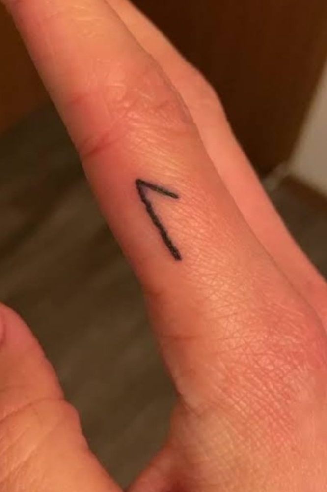 20_rune-tattoo