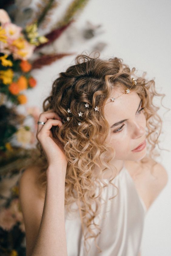 blonde-curls