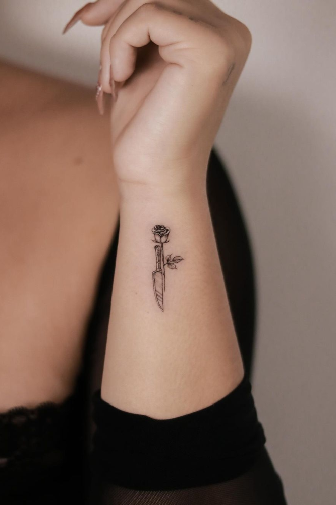 Tiny-wrist-tattoo-10