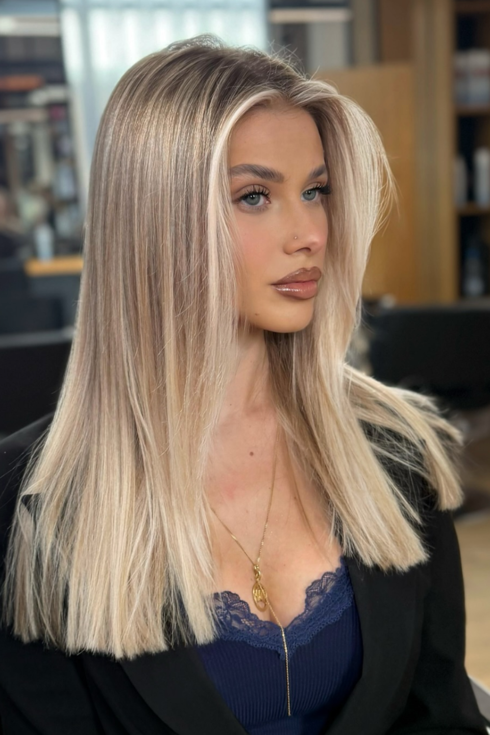 blonde-hairstyle-on-straight-hair