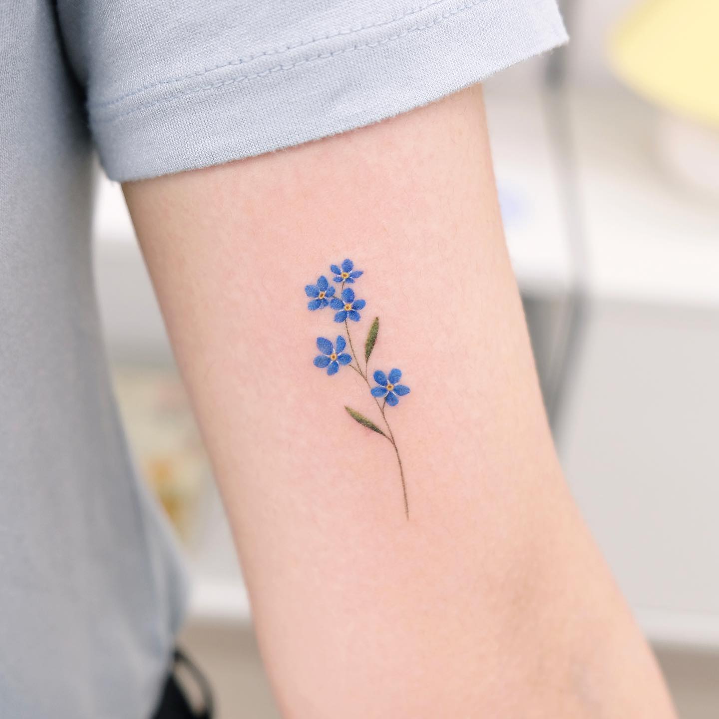 tiny-forget-me-not-tattoo