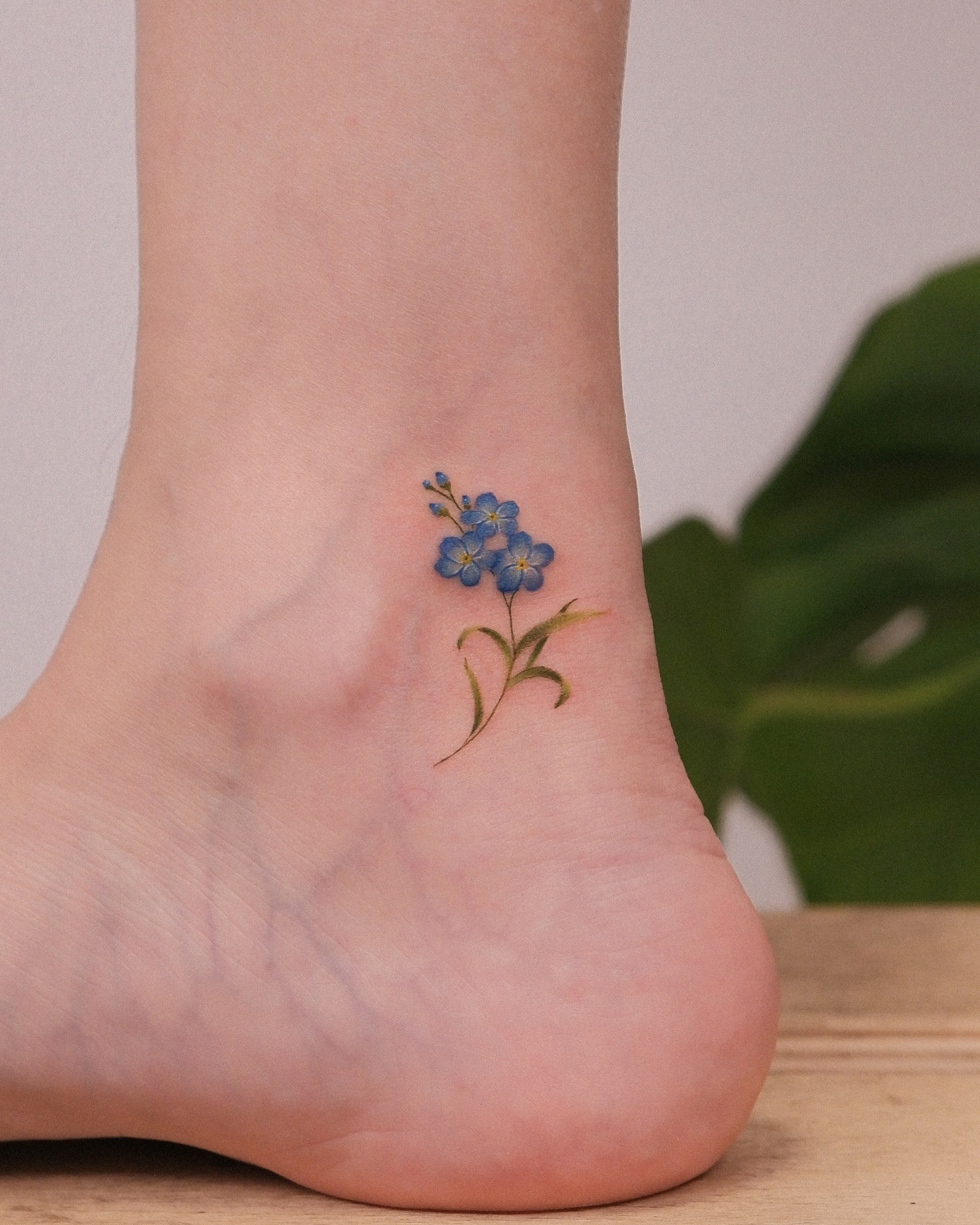 forget-me-not-tattoo-on-leg