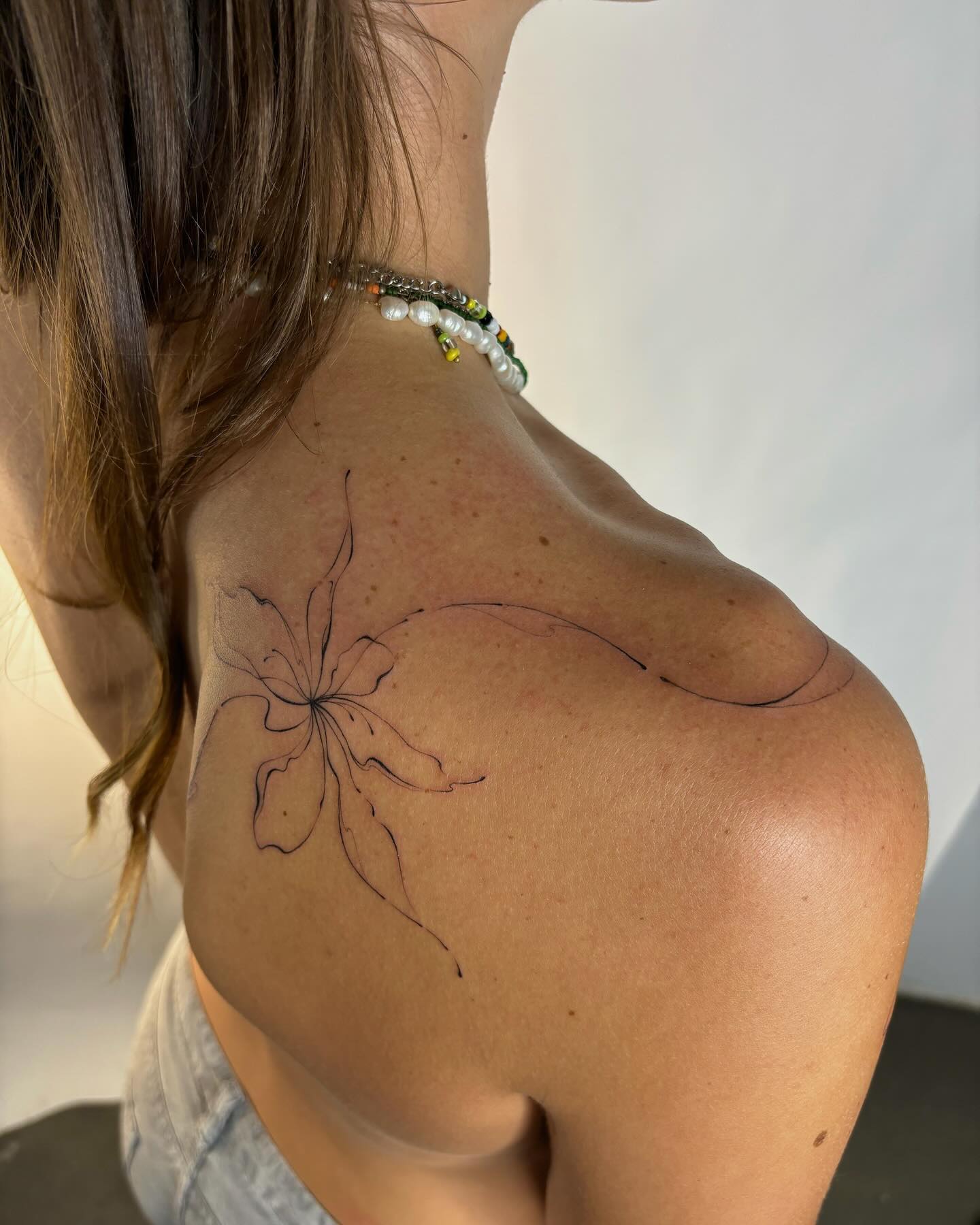 flower-fine-line-tattoo