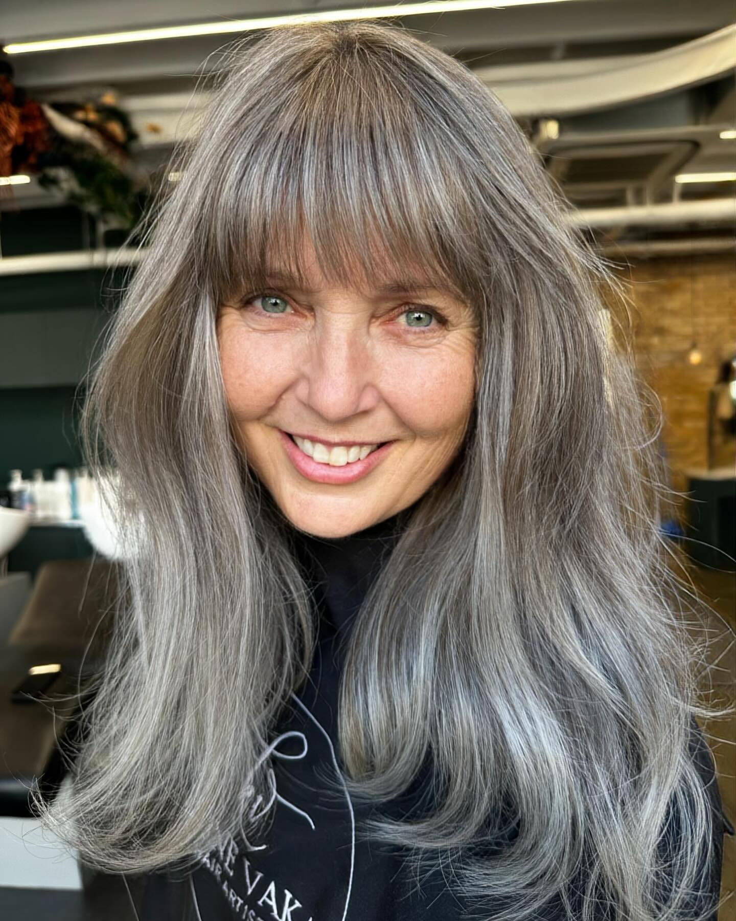 medium-length-shag-cut-for-gray-hair-for-older-women