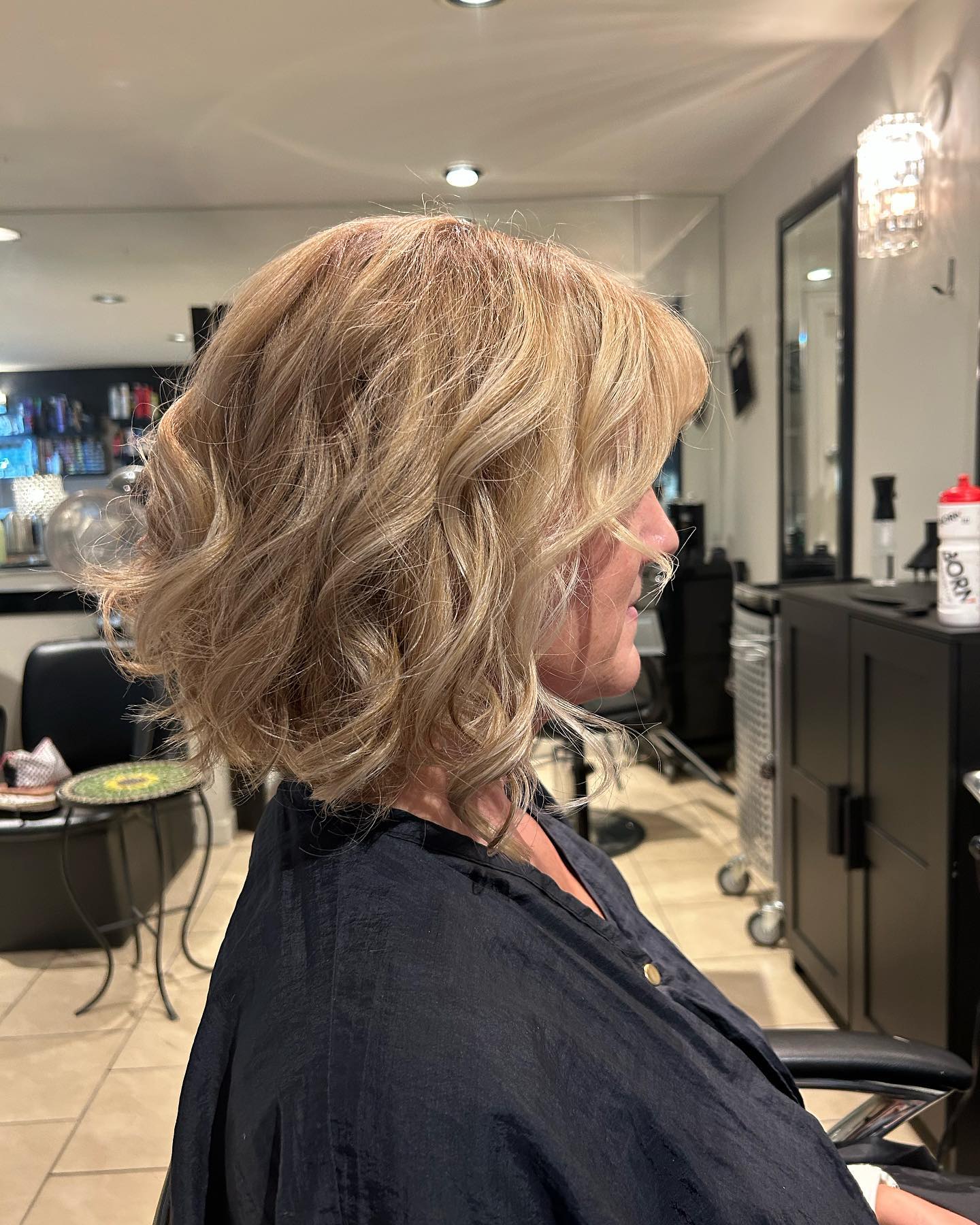 long-wavy-bob-blonde-hair-