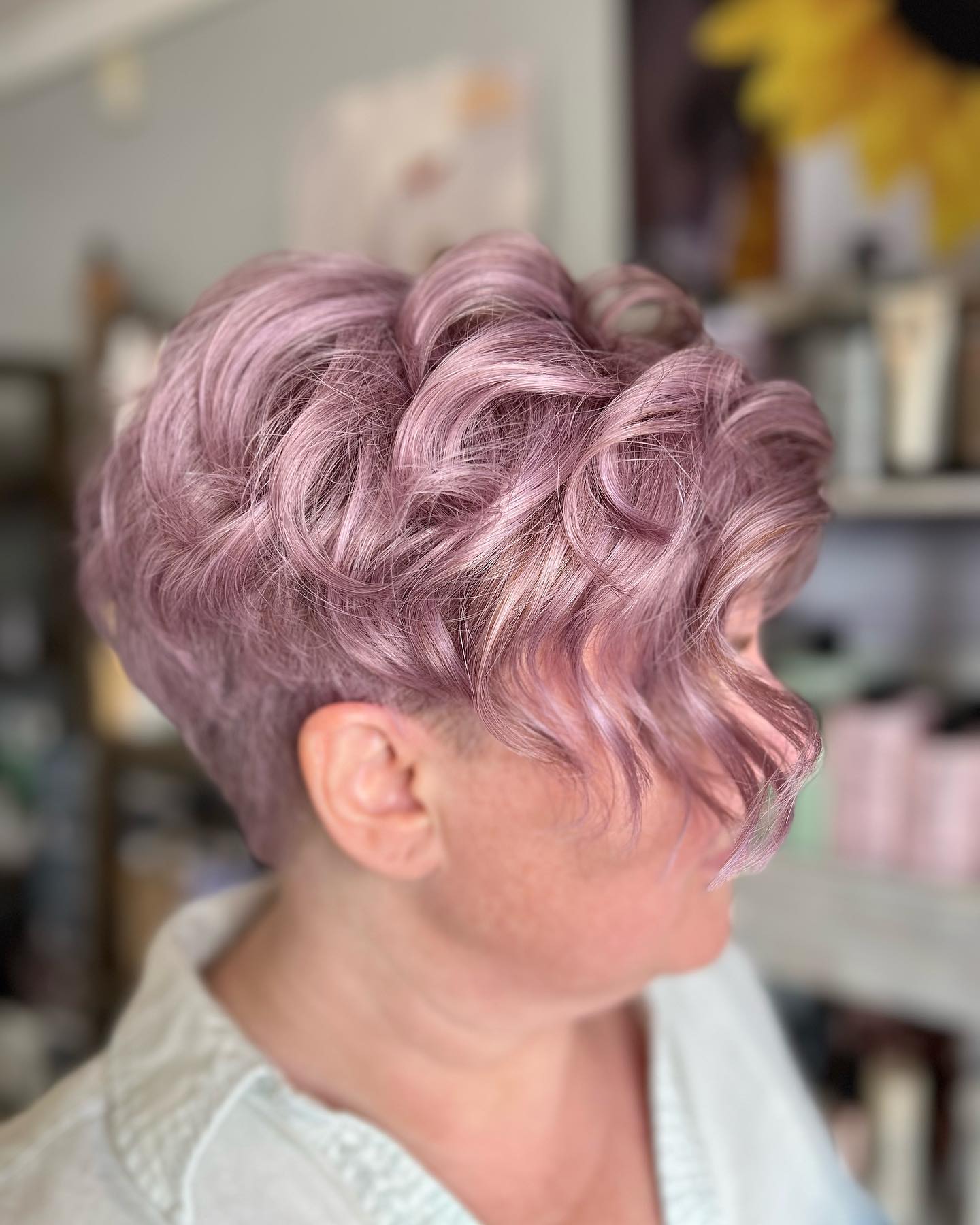 short-pink-colored-wavy-hair