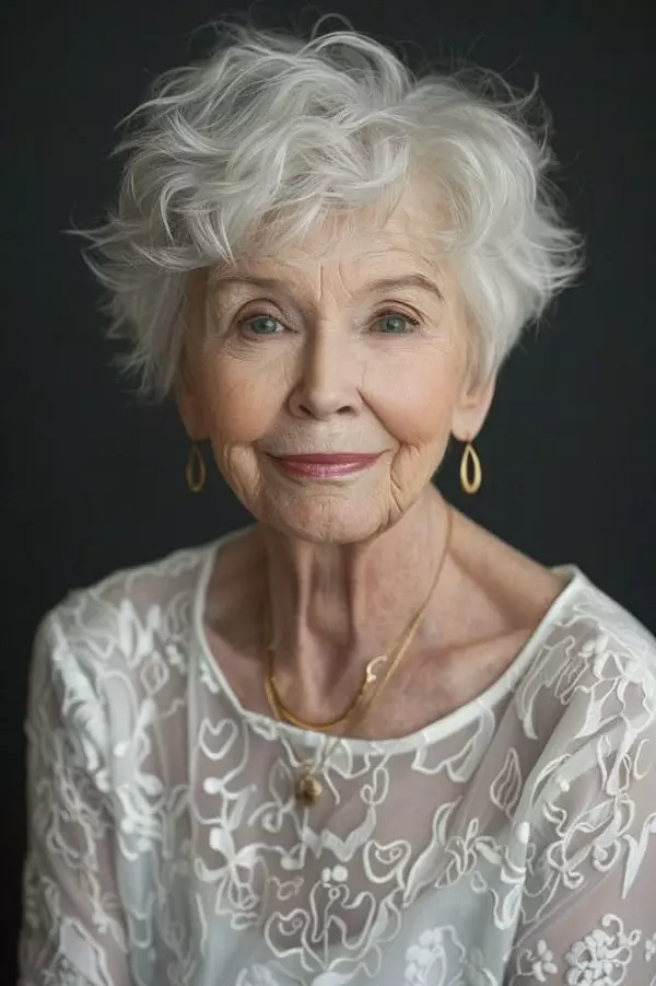 Beste Frisuren Frauen über 70