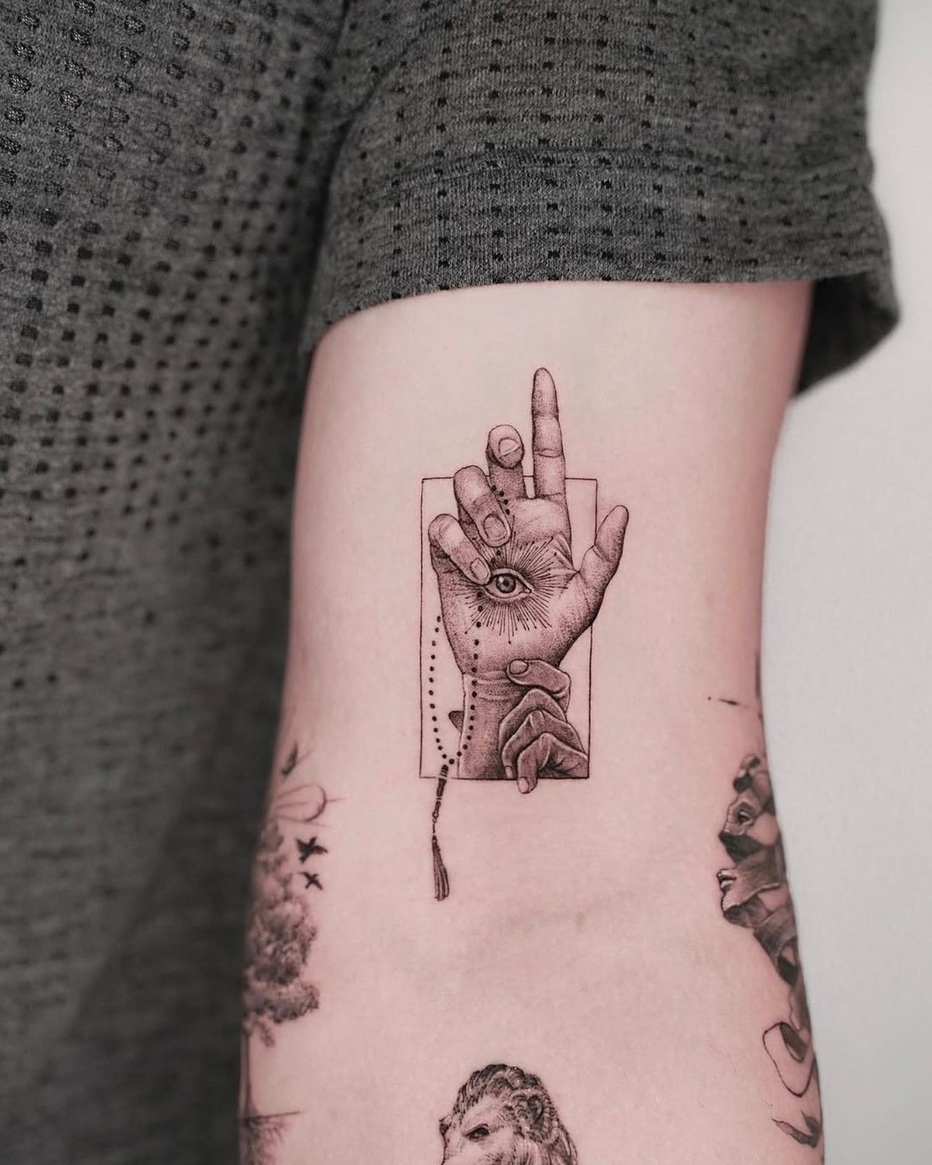 hamsa-spiritual-tattoo