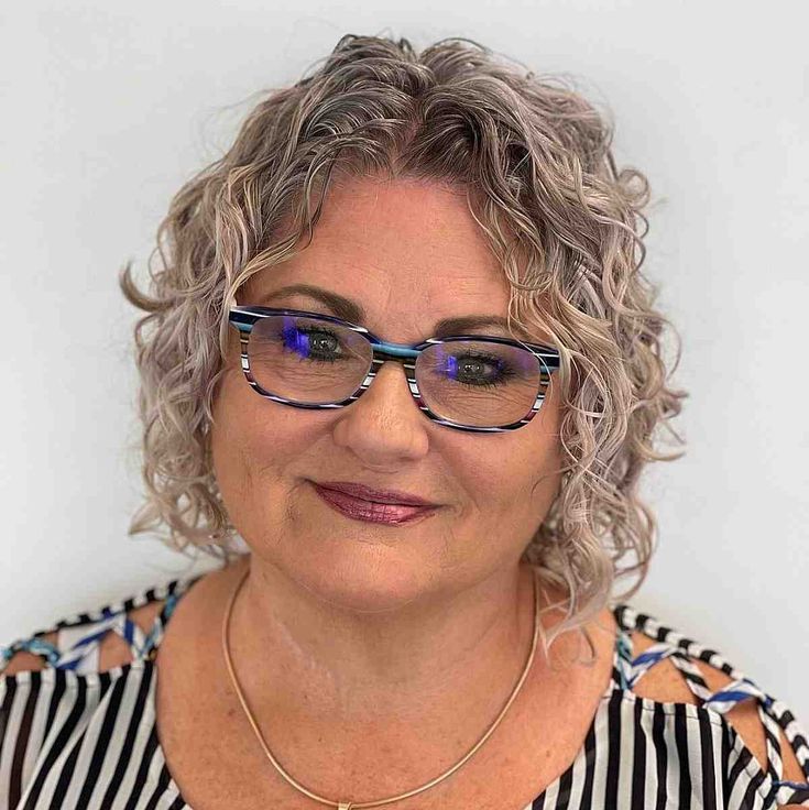 curly-hair-over-60