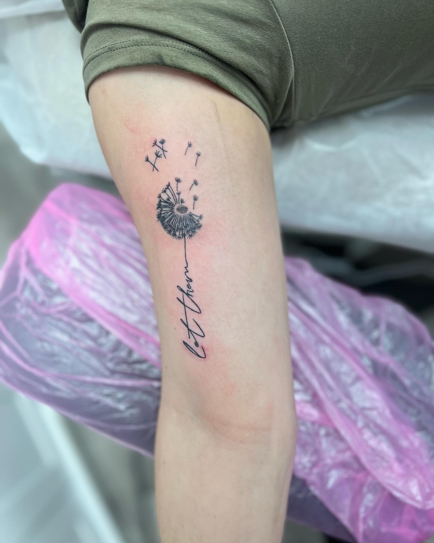 let-them-tattoo-with-dandelion