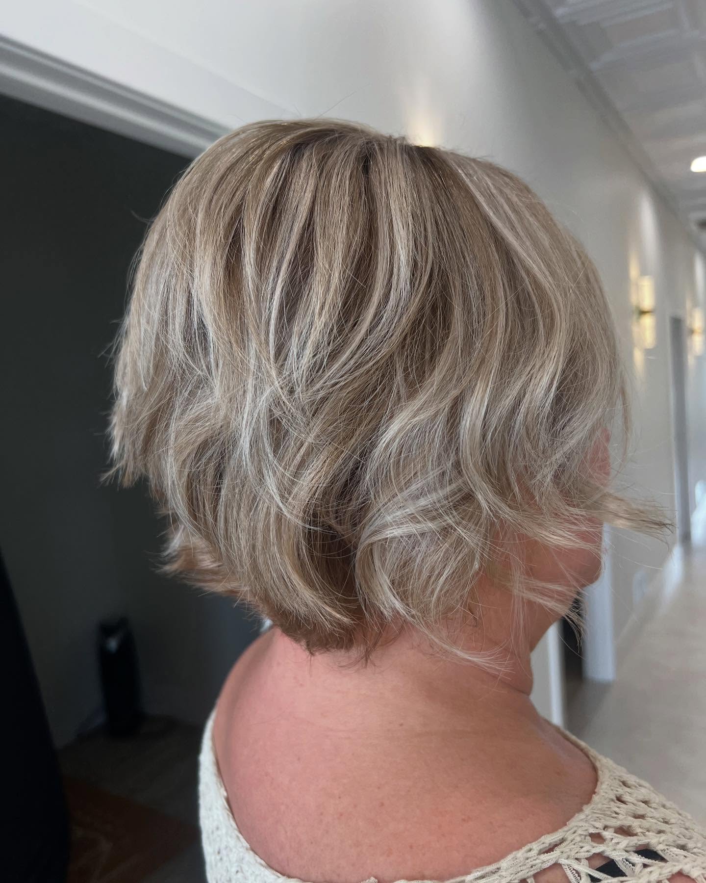 gray-wavy-stacked-bob