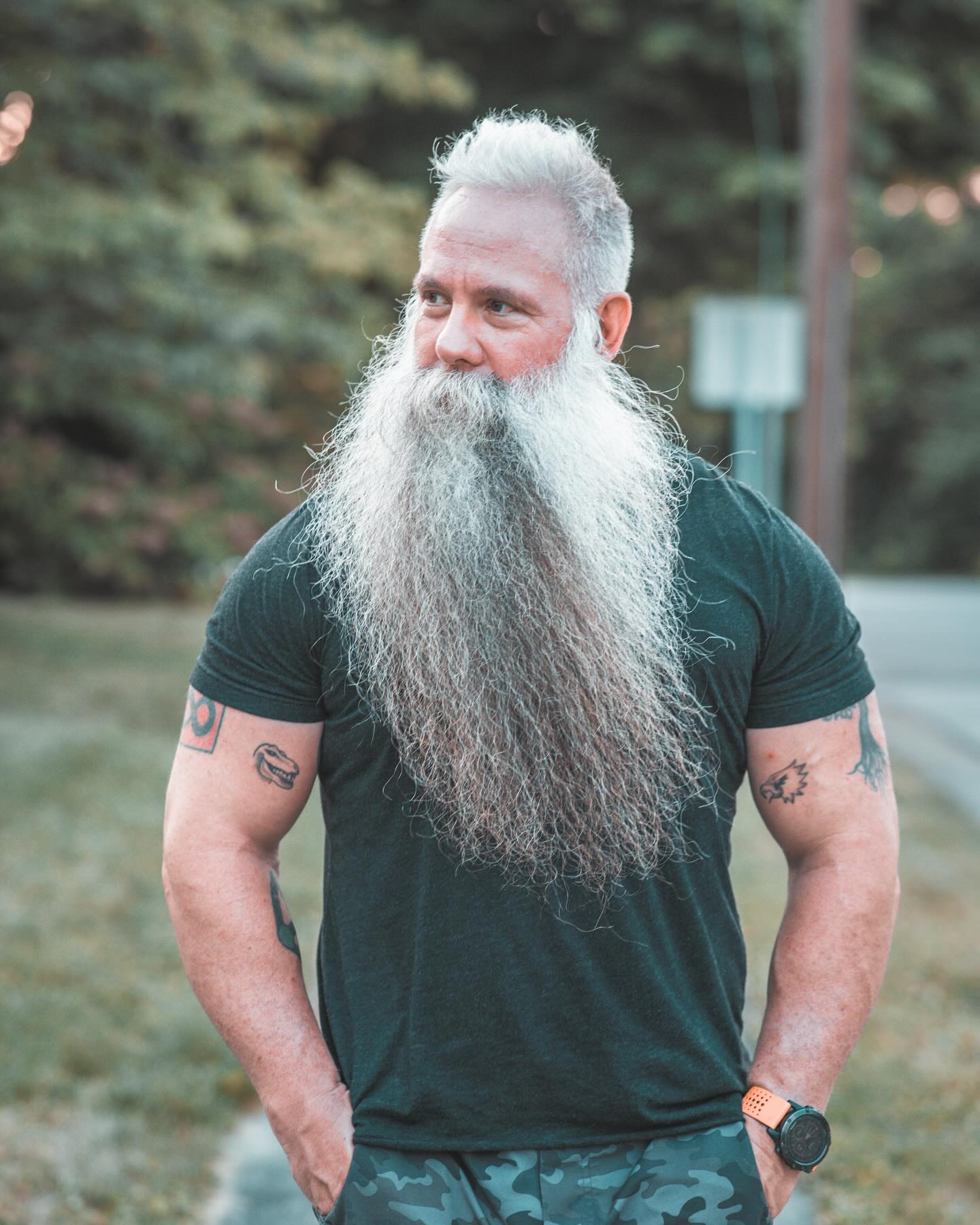 long-gray-beard-with-short-hair