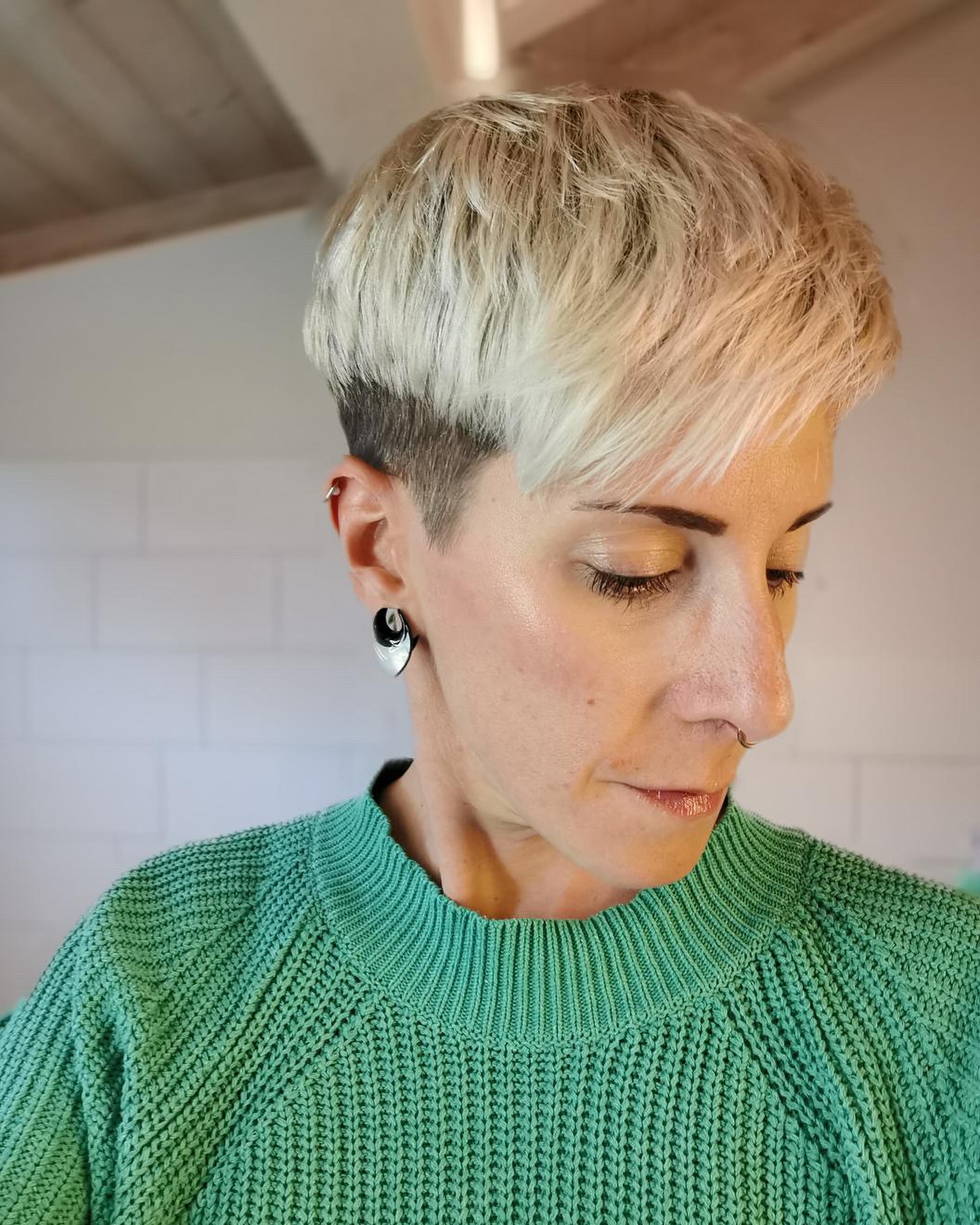 blonde-pixie