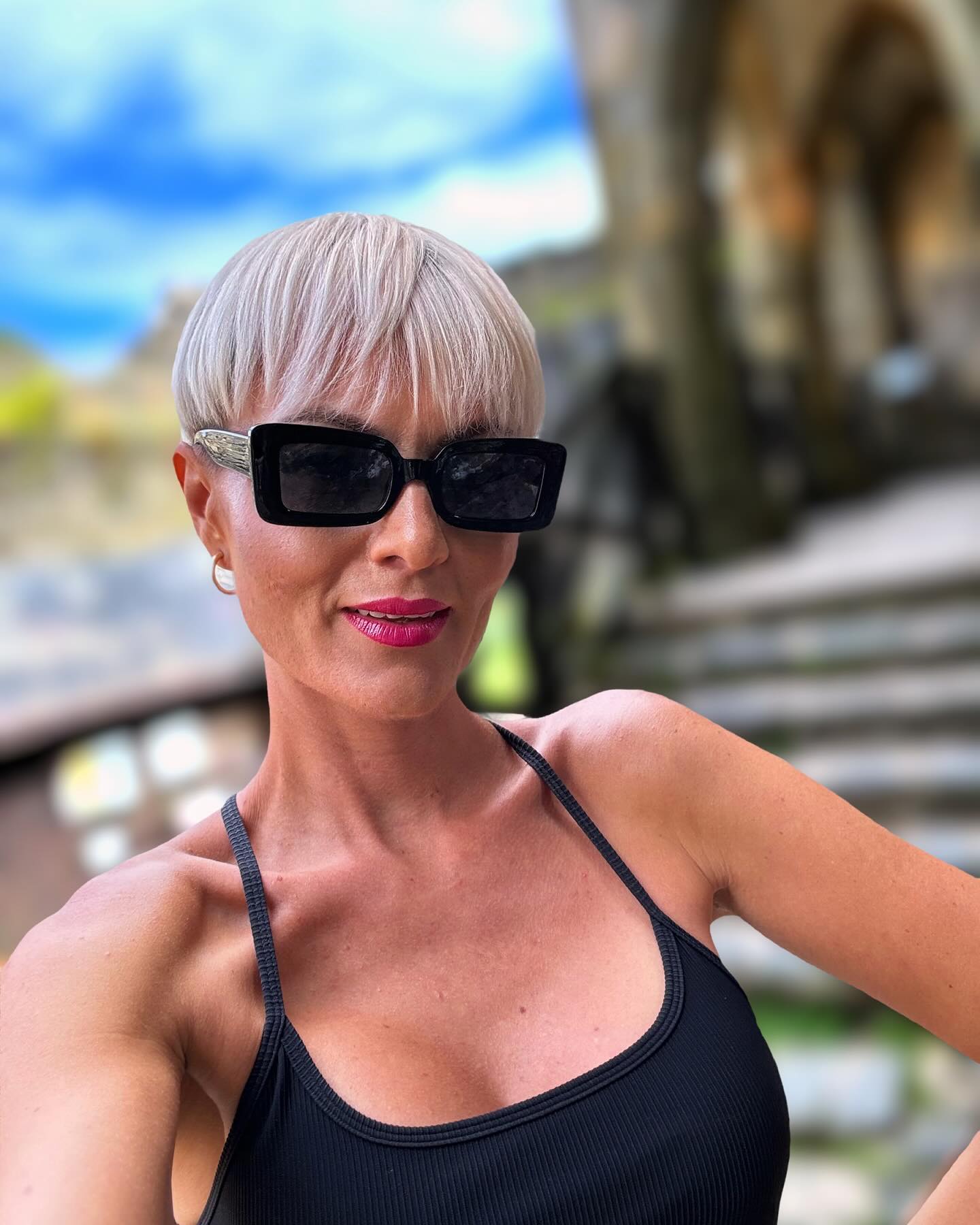 pixie-cut-older-women-1