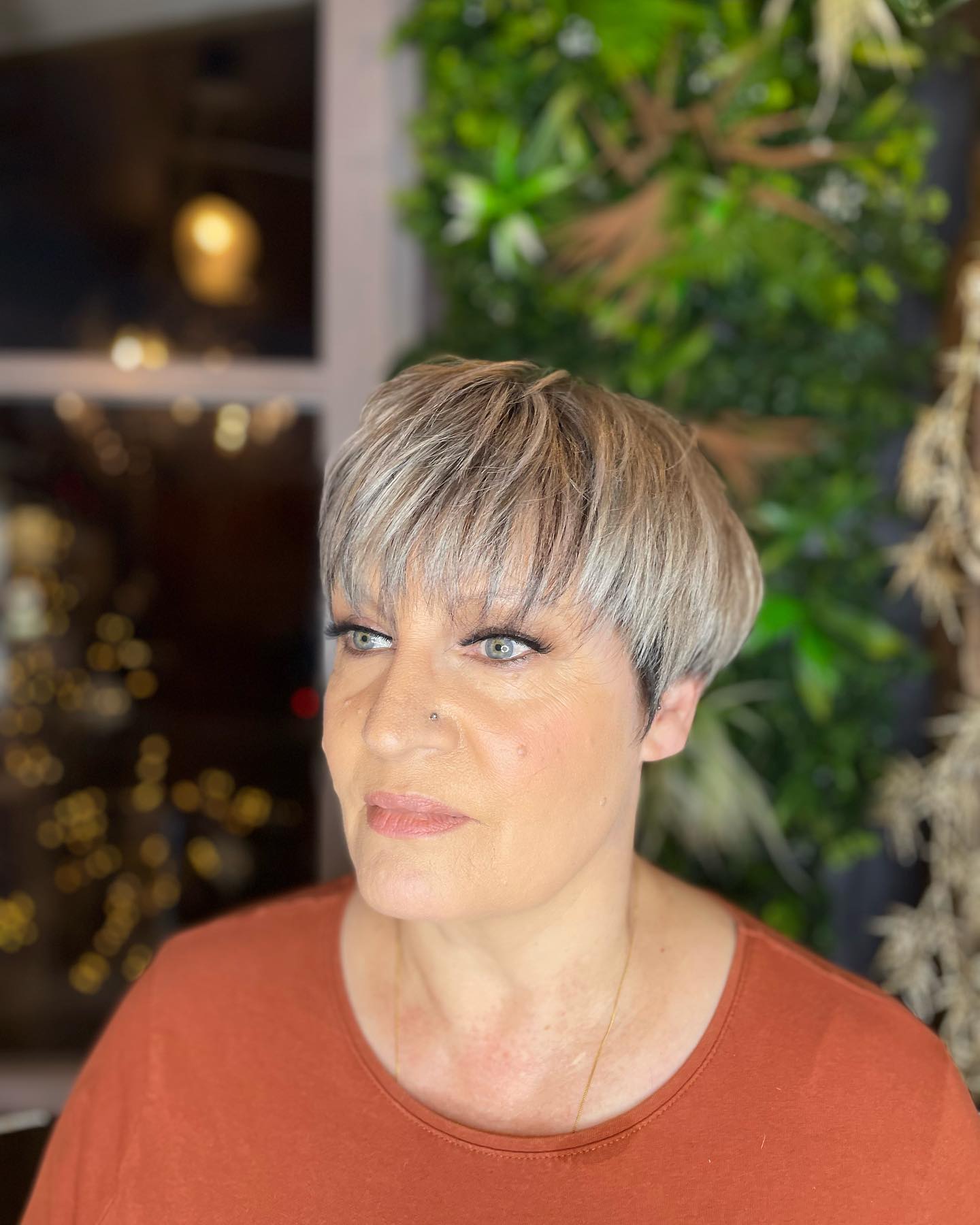 ash-blonde-choppy-hair