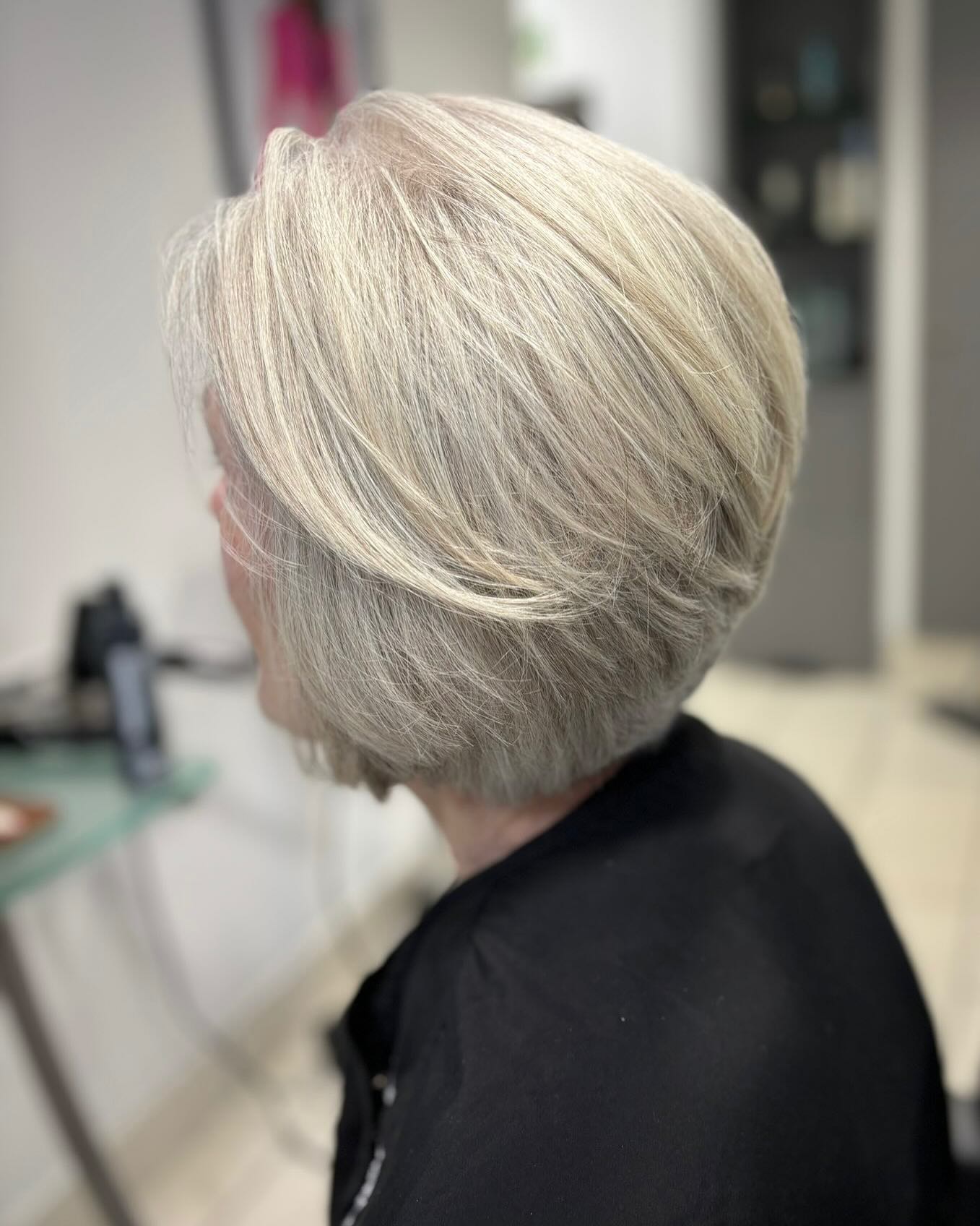 silver-blonde-layered-bob