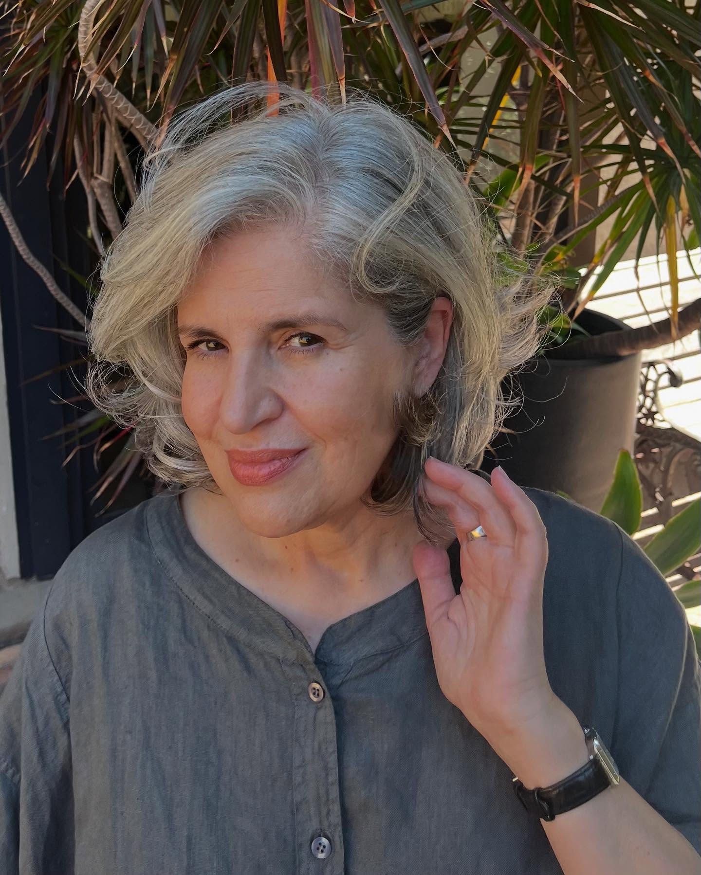 layered-bob-gray-hair