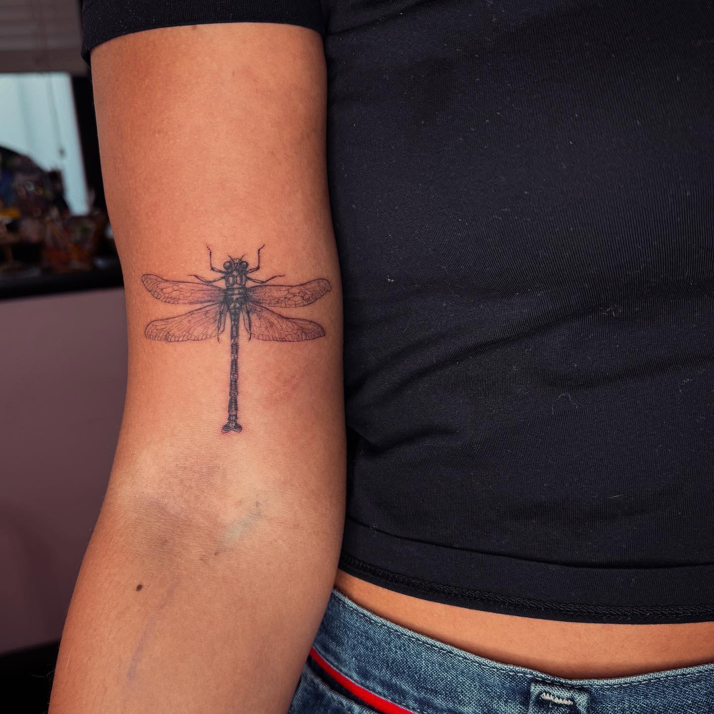 dragonfly-tattoo-on-arm