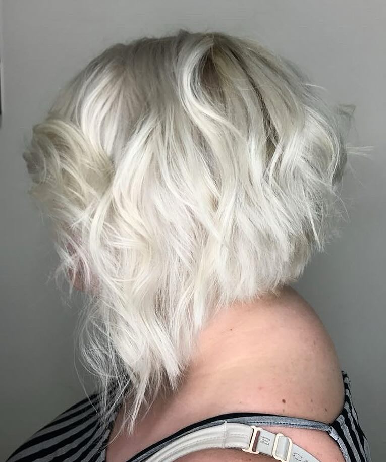 angled-bob-for-silver-hair