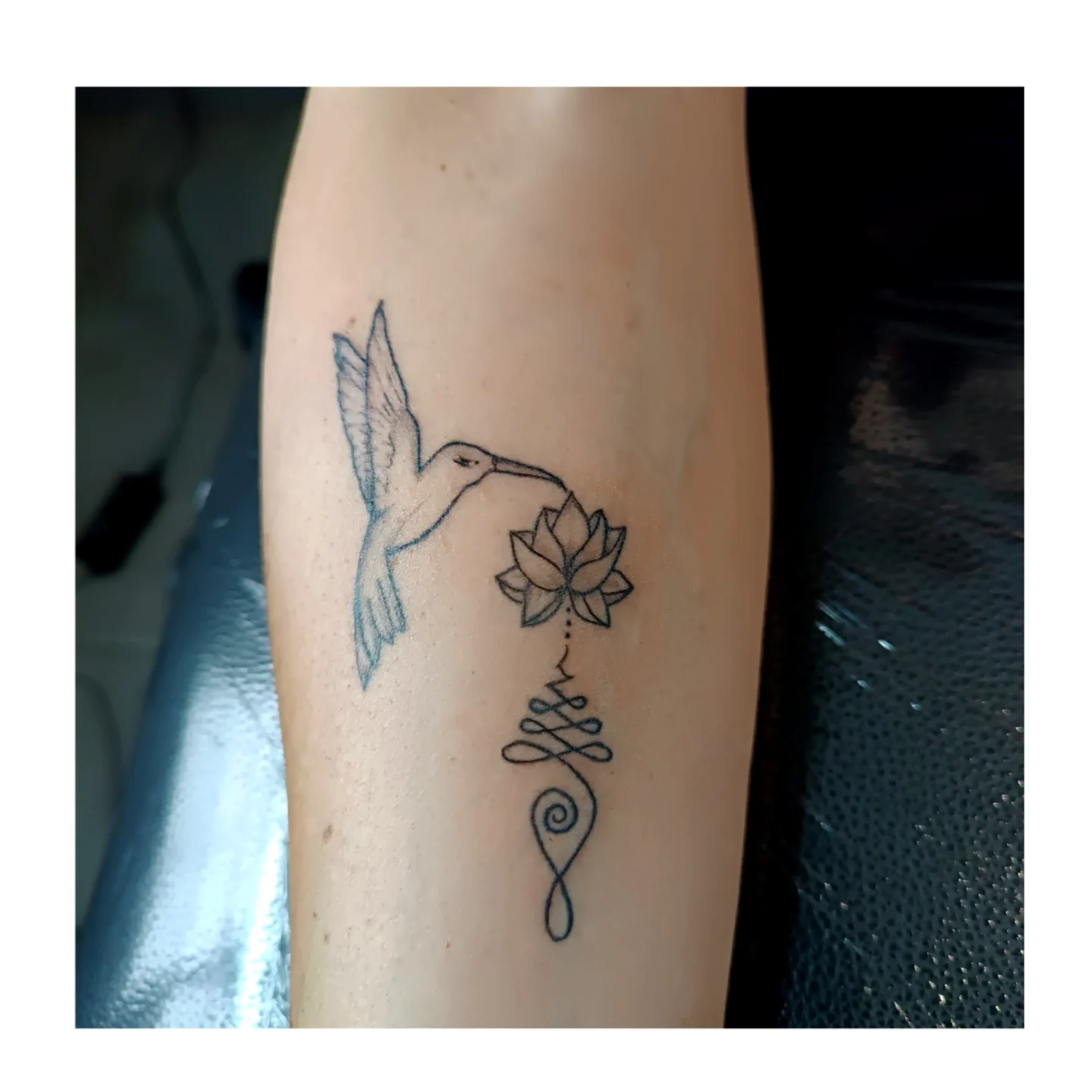 unalome-with-hummingbird