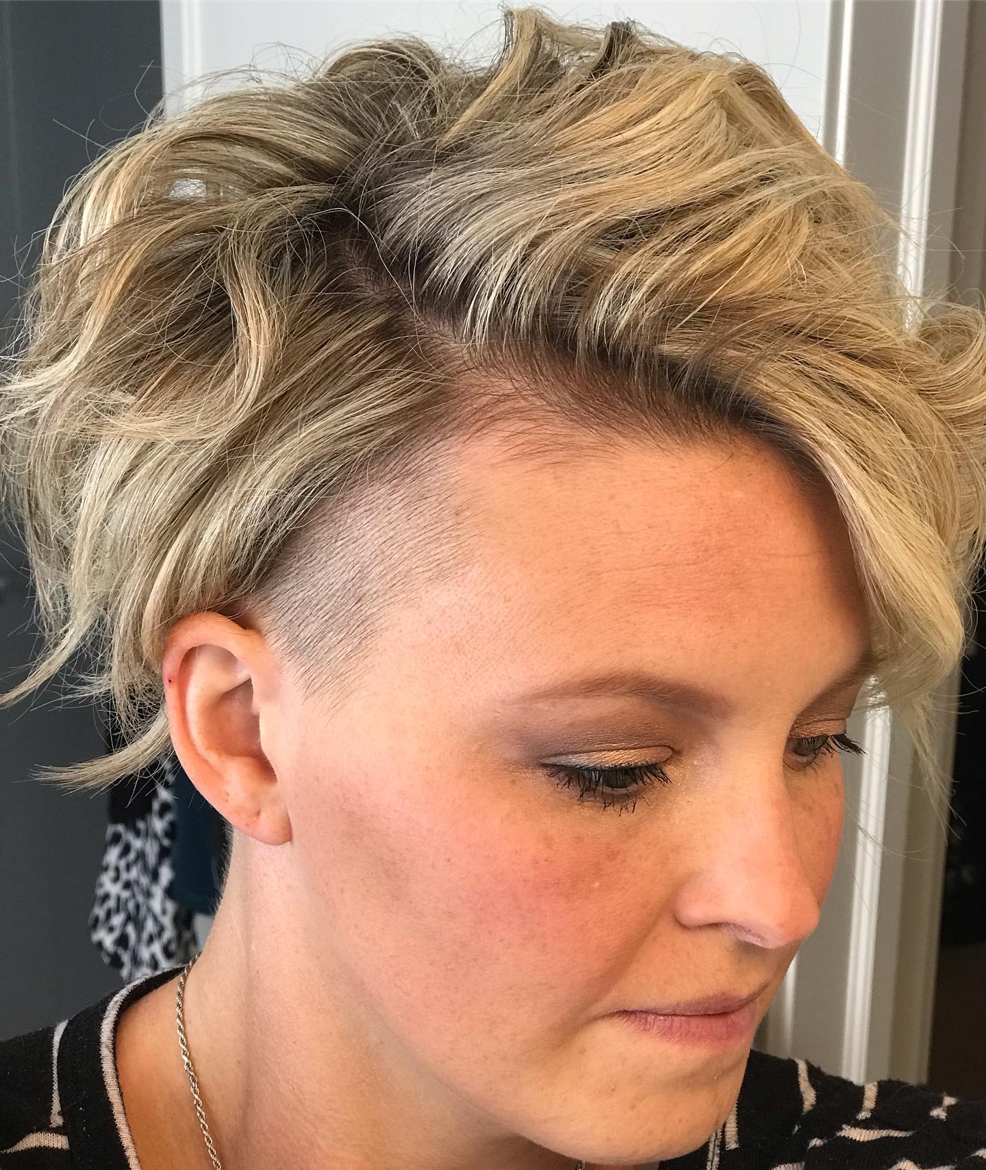 messy-pixie-with-undercut