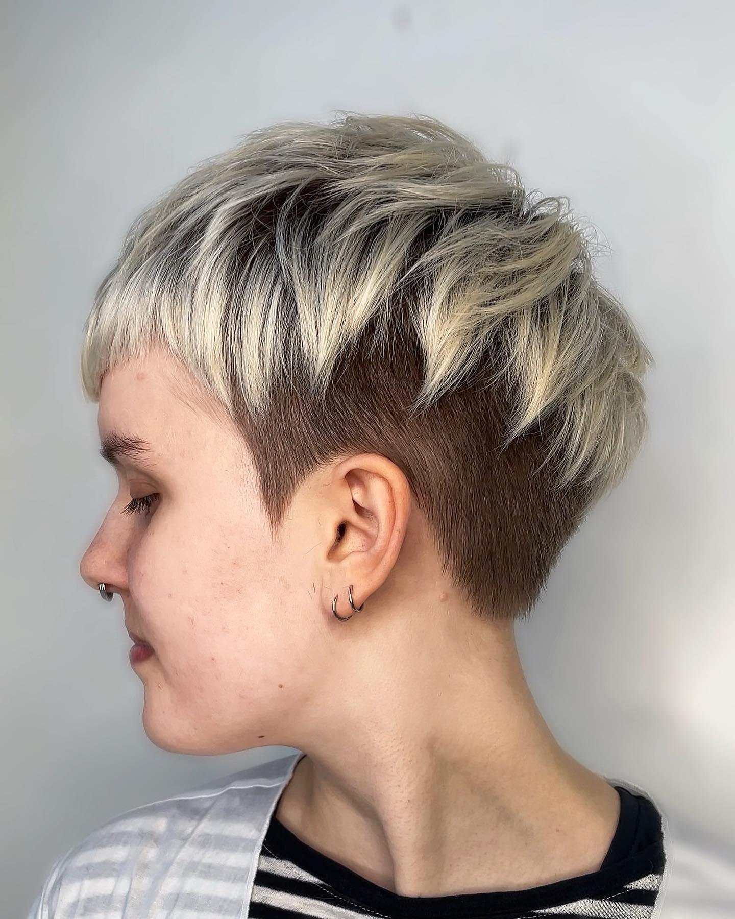 short-pixie-with-blonde-top