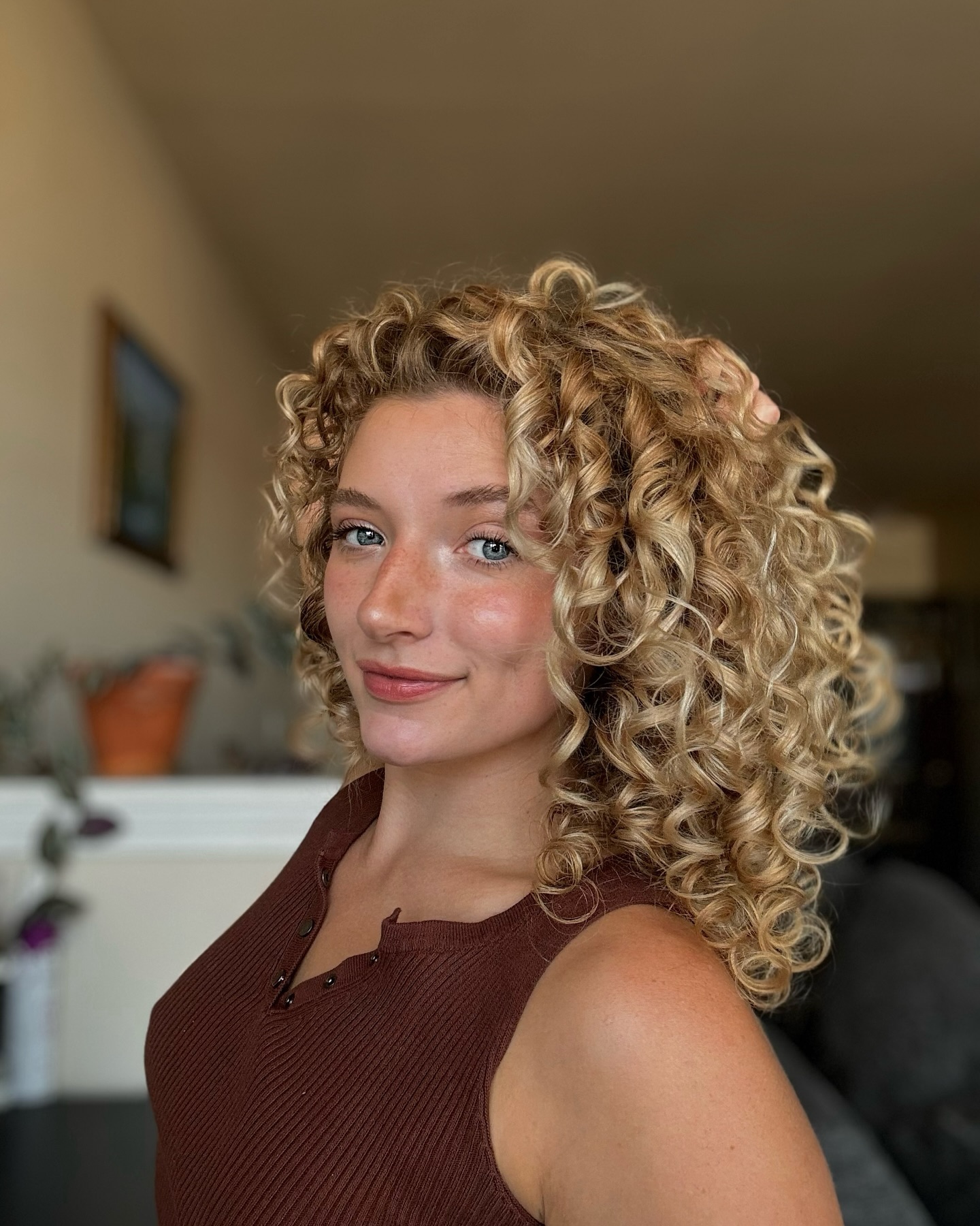 blonde-curls